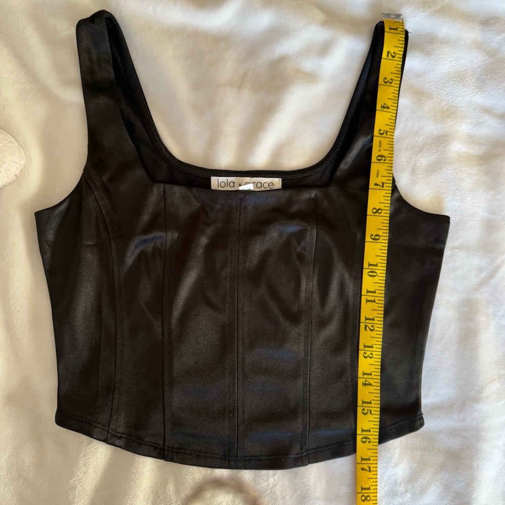 Lola Grace Black Crop Top - Picture 3 of 7